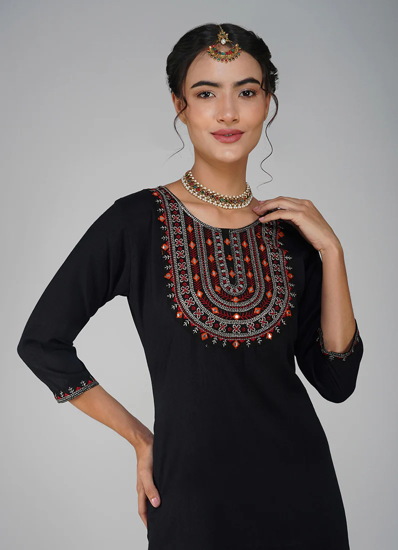 Black Cotton Embroidered Suit Set - Image 6
