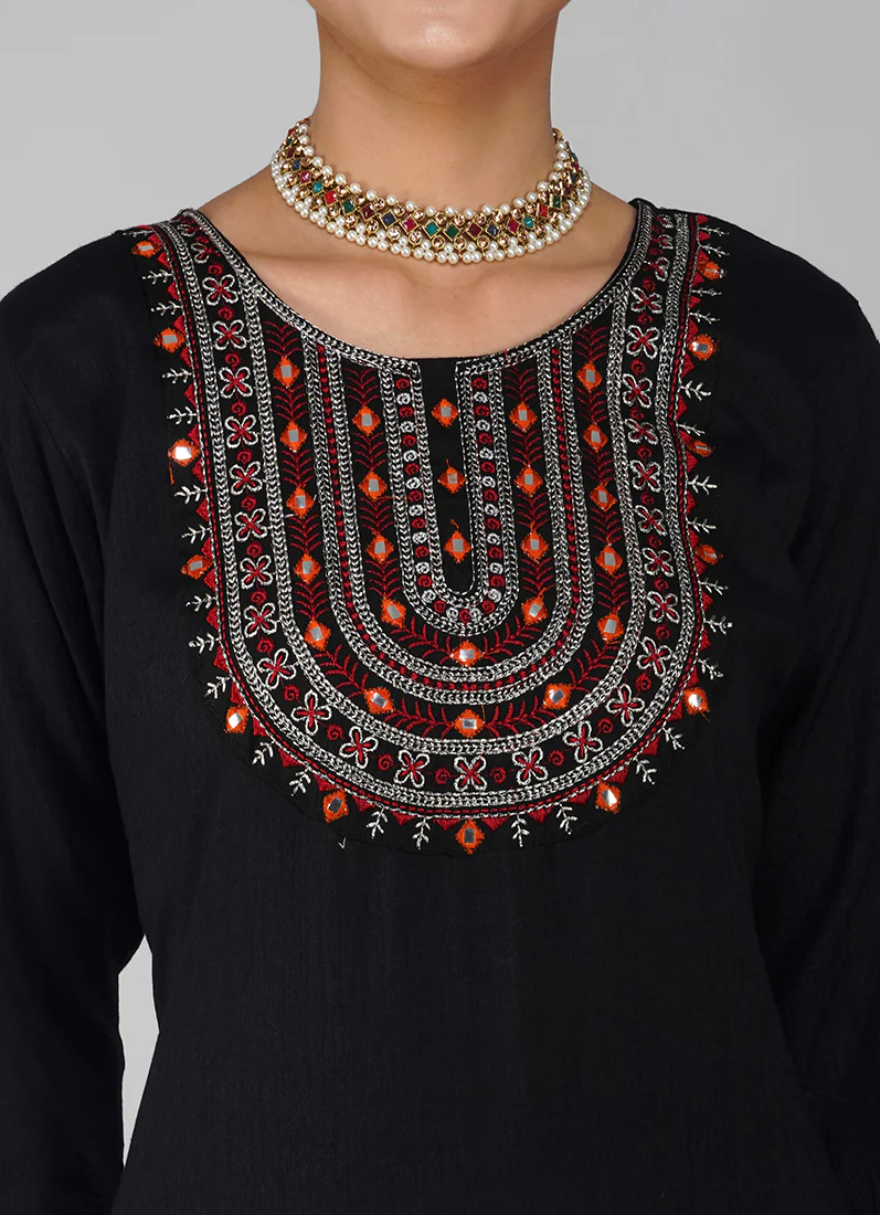 Black Cotton Embroidered Suit Set - Image 7