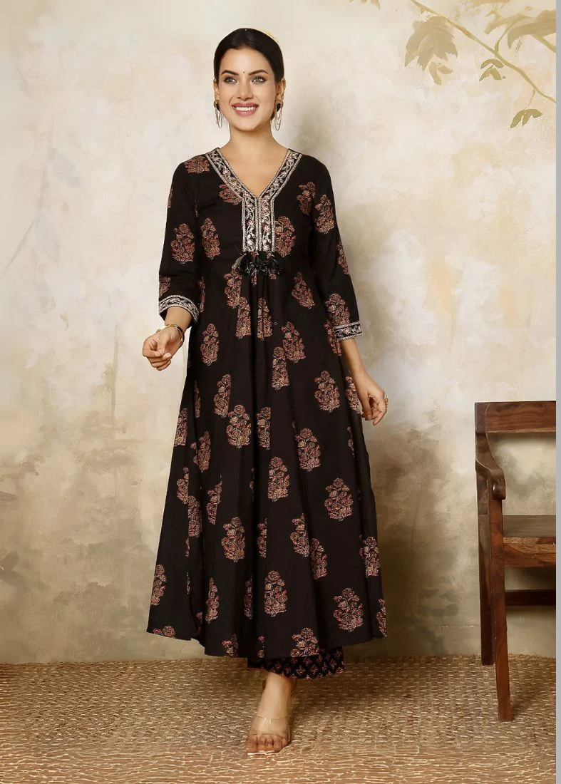 Black Cotton Printed Suit Set - Image 2