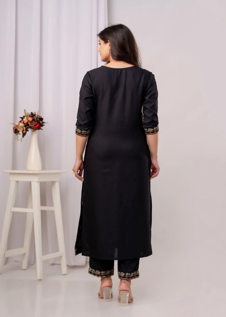 Black Cotton V-neck Straight Suit Set - Image 2