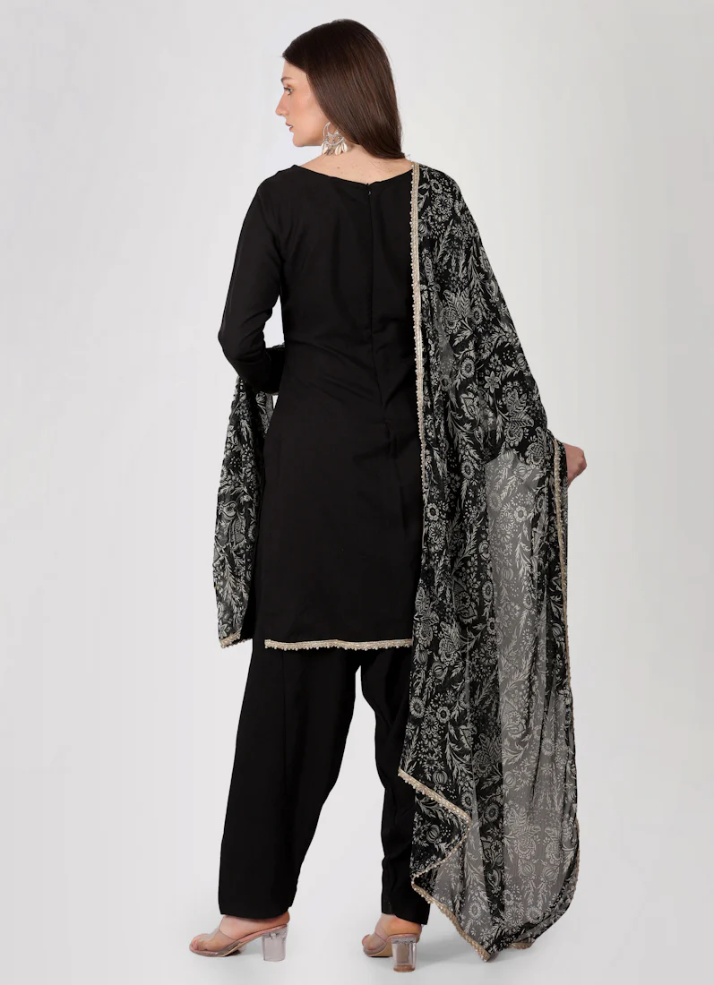 Black Crepe Printed Dupatta Suit Set - Image 4