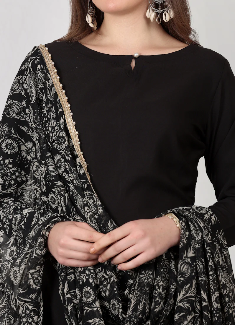 Black Crepe Printed Dupatta Suit Set - Image 6