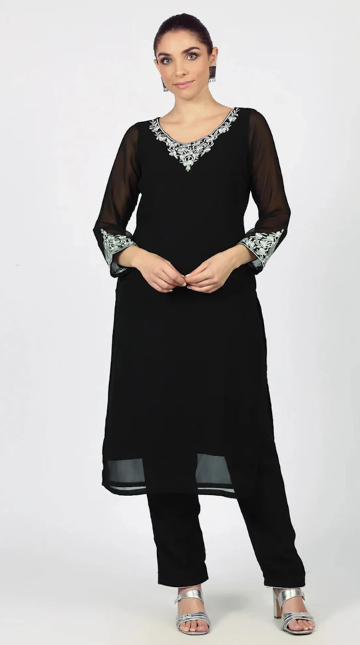Black Georgette Bandhani Dupatta Suit Set - Image 3