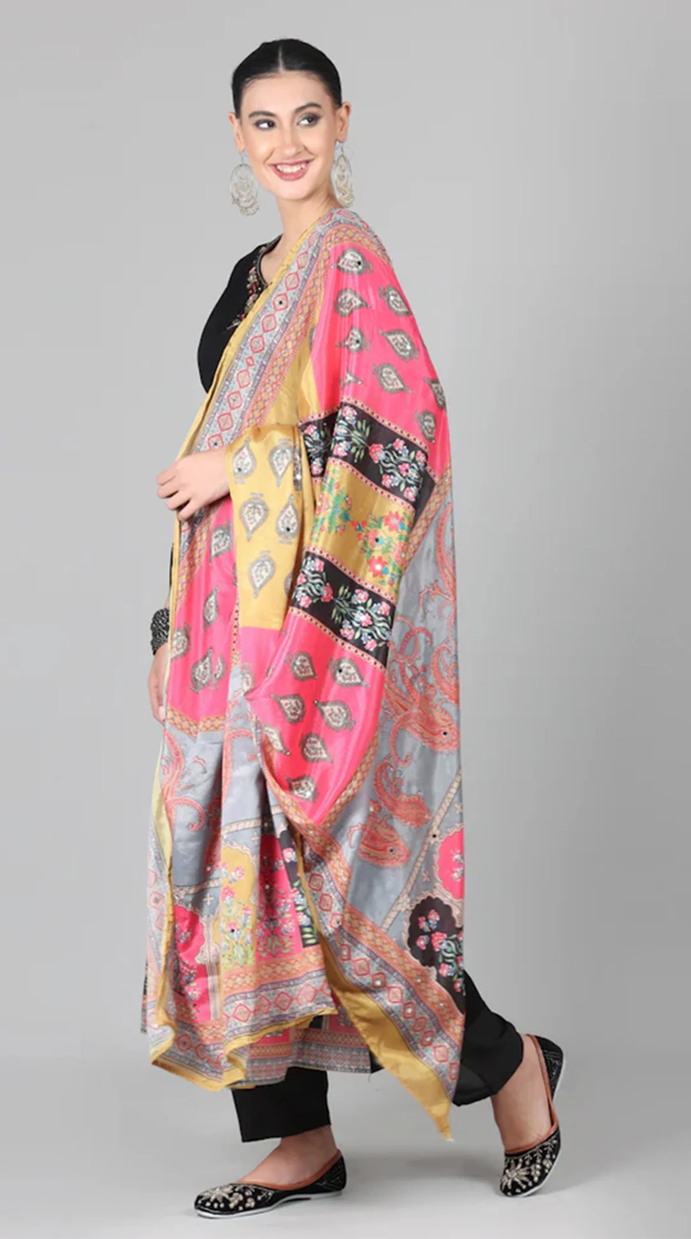 Black Georgette Multicolour Printed Duaptta Suit Set - Image 4
