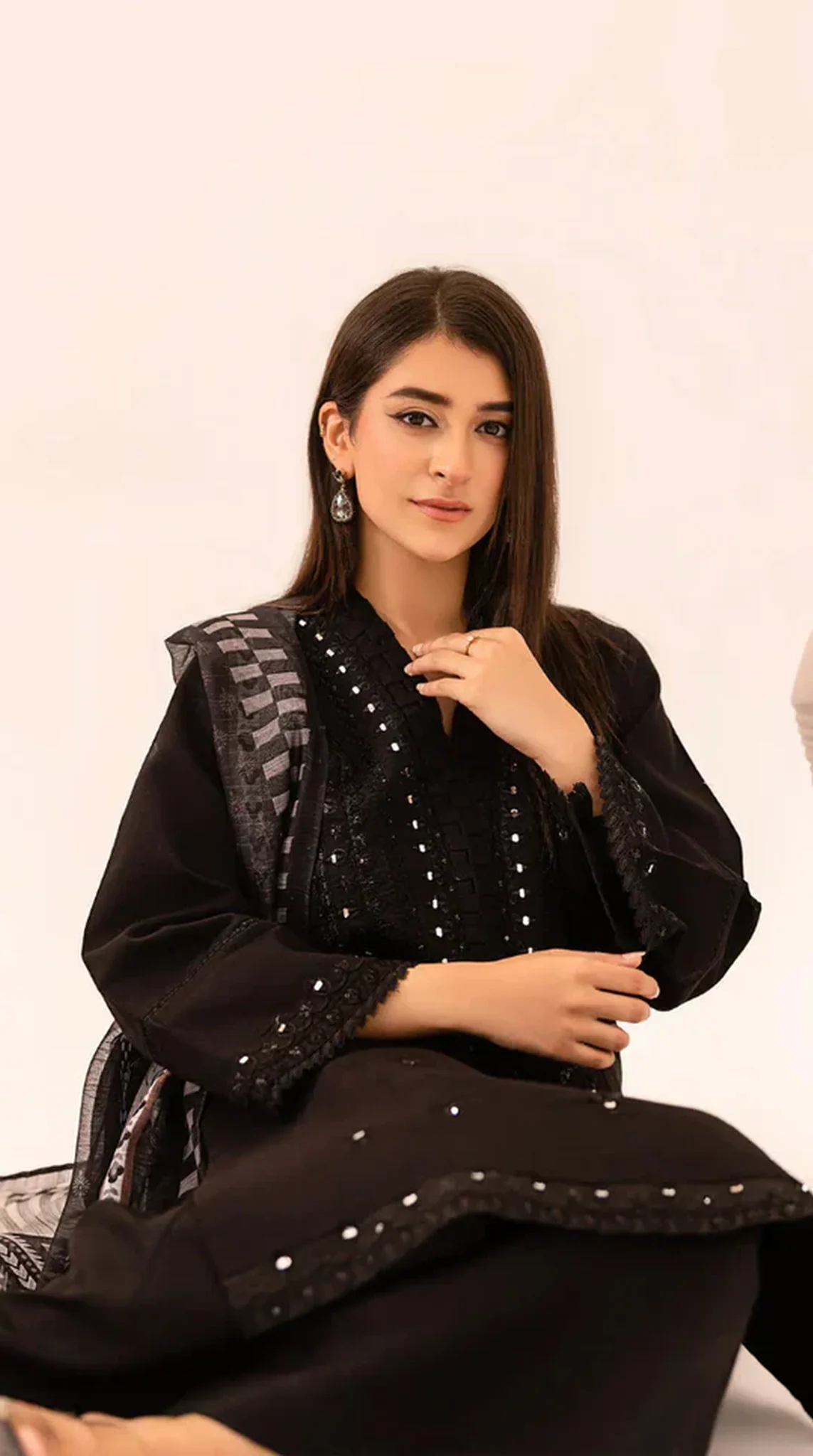 Black Khadi Net Mirrior-Work Suit Set - Image 3
