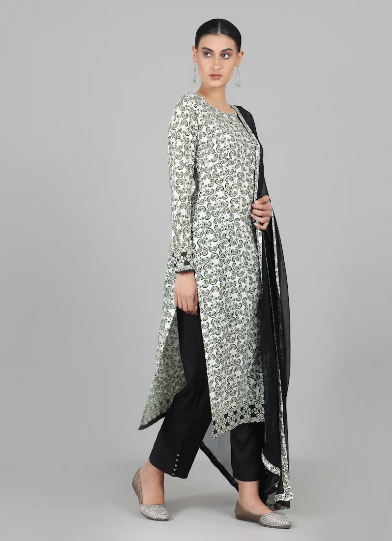 Black Rayon Ditzzy Printed Straight Cut Suit Set - Image 3