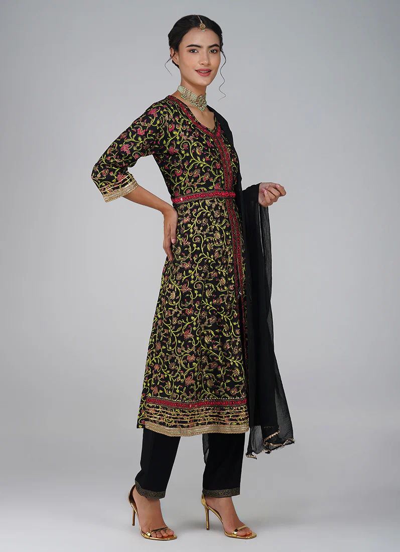 Black Rayon Printed Suit Set - Image 3
