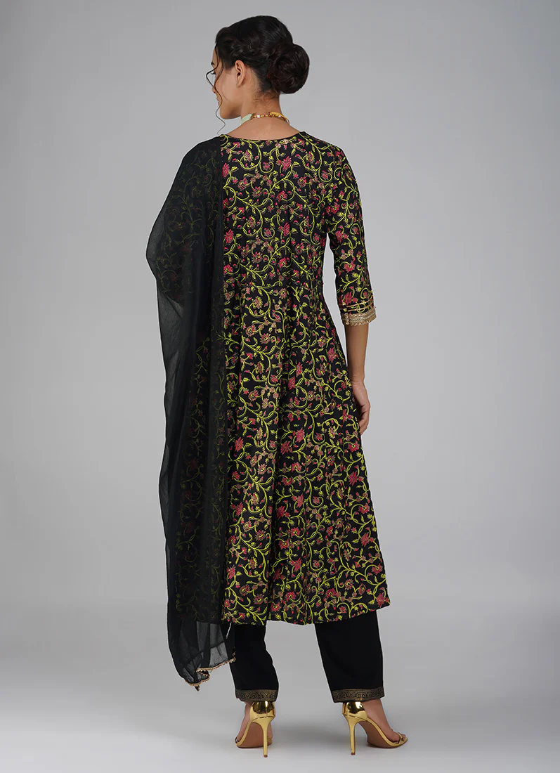 Black Rayon Printed Suit Set - Image 7