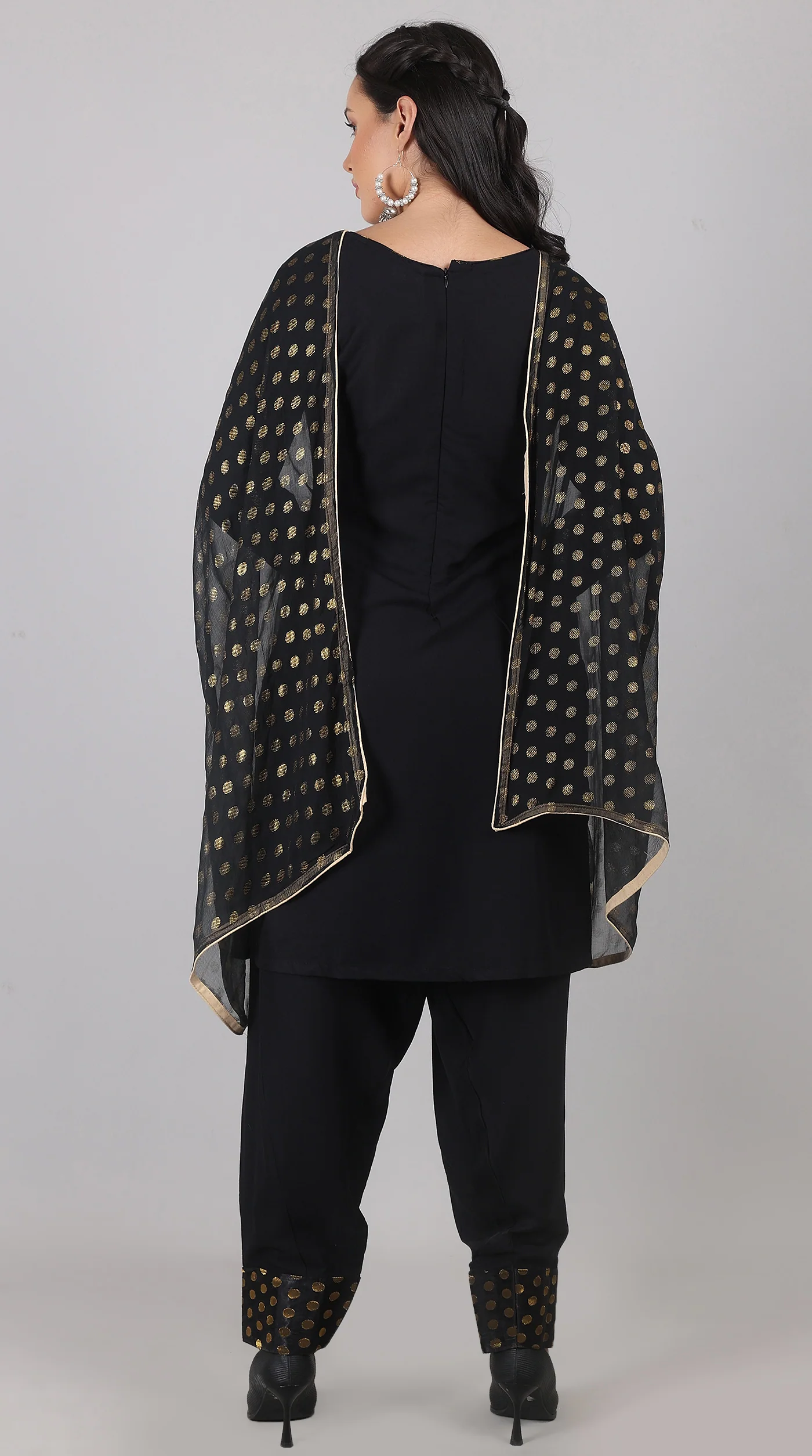 Black Rayon Suit Set With Foil Print Dupatta - Image 7