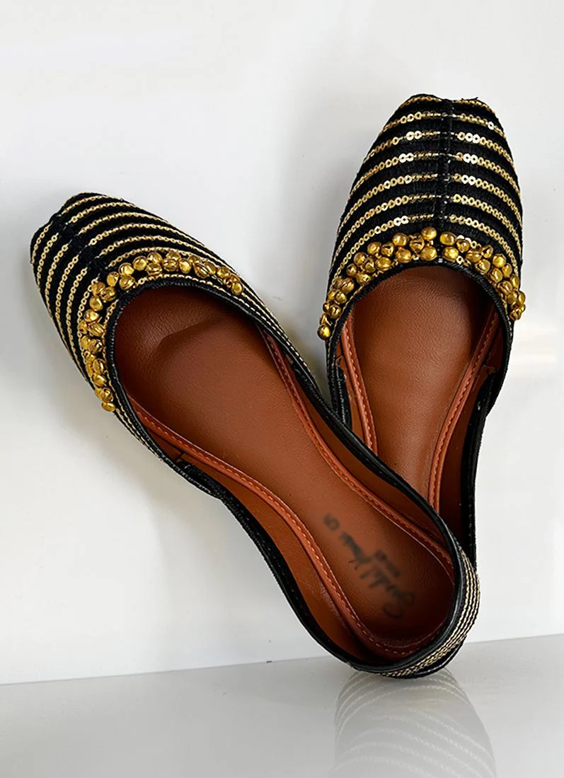 Black Resham and Sippy Juttis - Image 4
