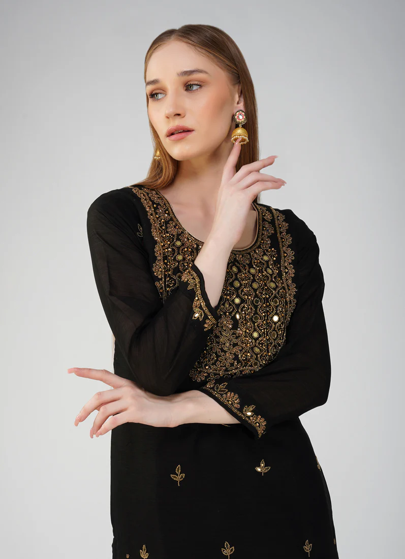 Black Silk Straight Cut Suit - Image 5