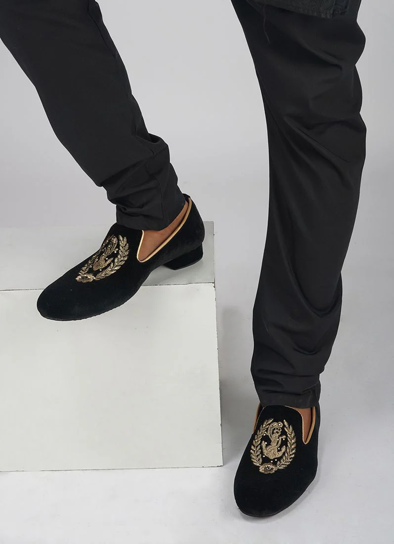 Black Velvet Embroidery Mens Jutti Pair - Image 2