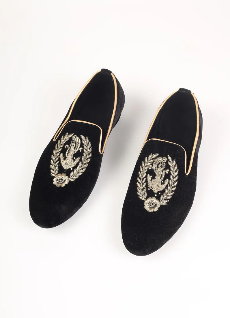 Black Velvet Embroidery Mens Jutti Pair - Image 4