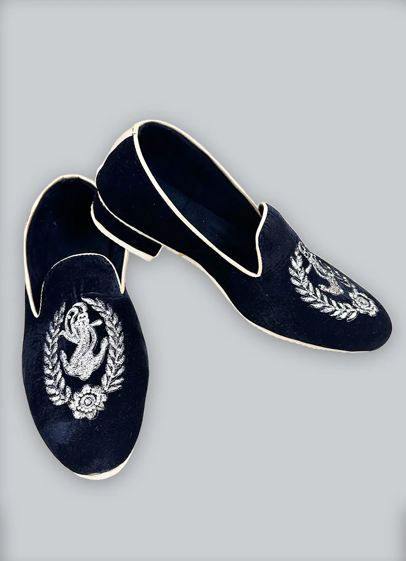 Black Velvet Jutti with antique zari threadwork Grip Sole - Image 4