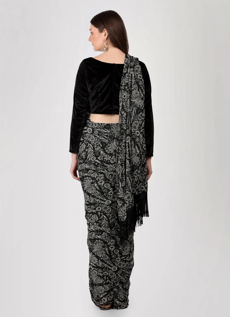 Black Printed Saree With Velvet Blouse - Image 5
