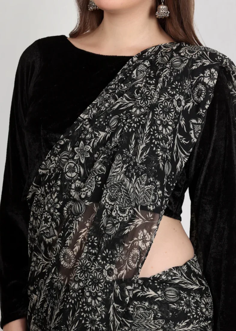 Black Printed Saree With Velvet Blouse - Image 6