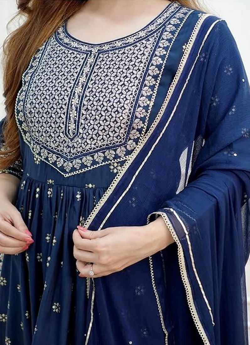 Blue Cotton Naira Cut Printed Suit - Image 3
