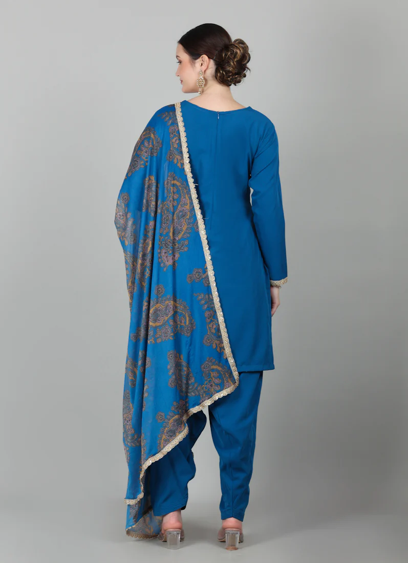 Blue Crepe Printed Dupatta Suit Set - Image 7