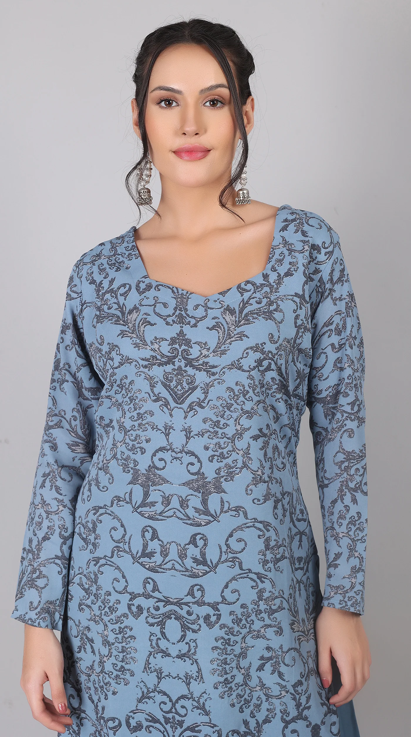 Blue Georgette Sweetheart Neck Salwar Suit with Chiffon Dupatta - Image 4