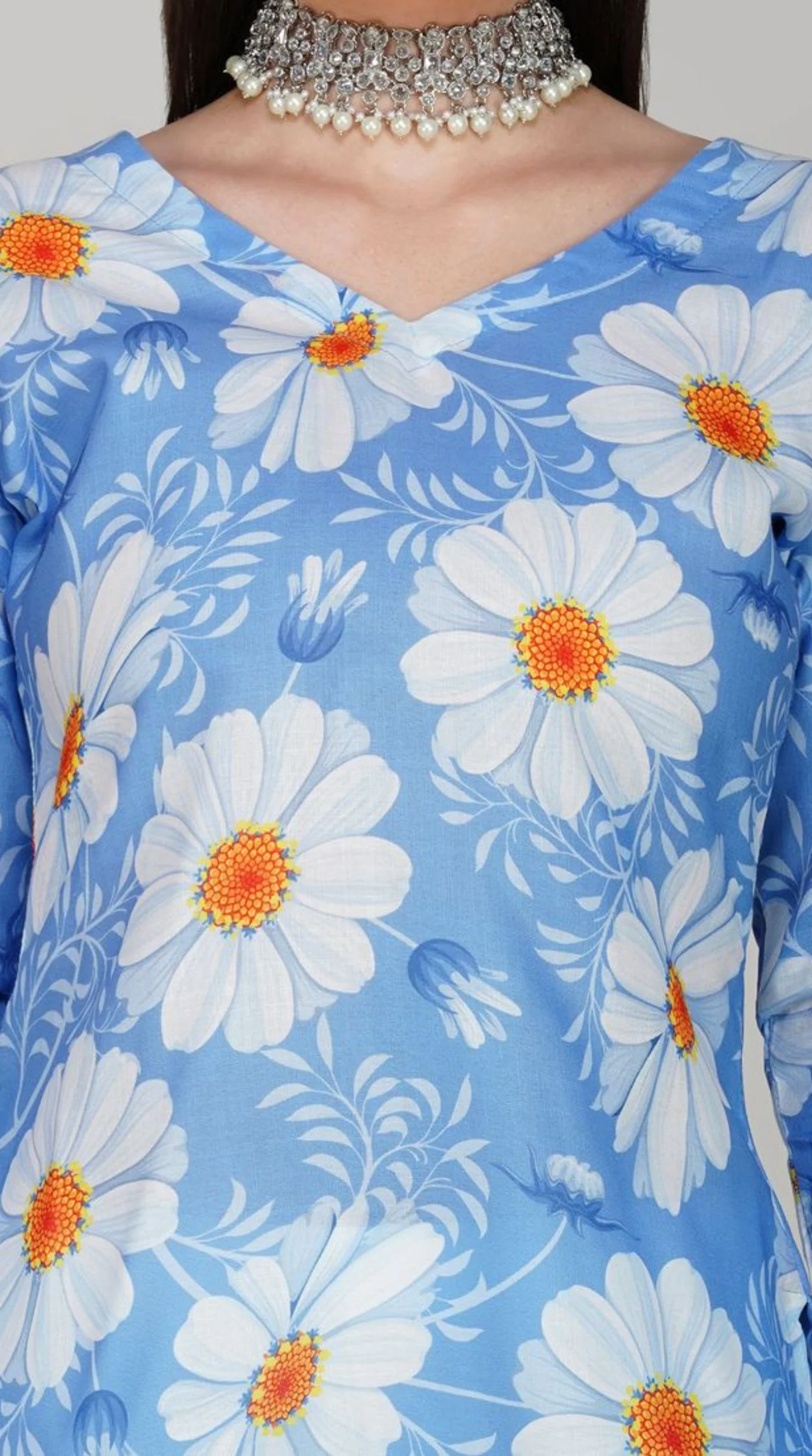 Blue Linen Printed Dupatta Suit Set - Image 4