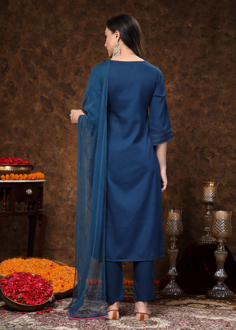 Blue Moss Crepe Straight Suit Set - Image 3