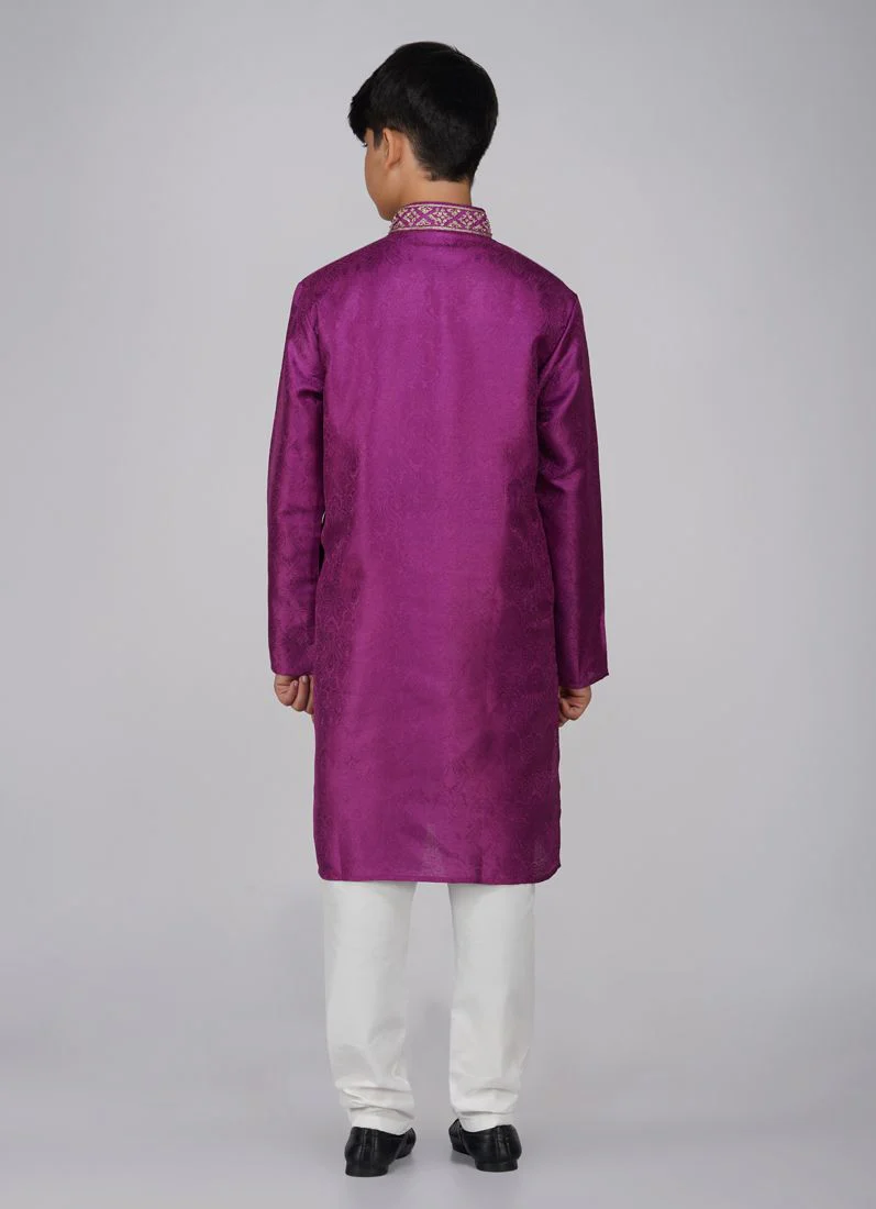 Boys Magenta Resham Brocade Kurta Pajama Set - Image 5