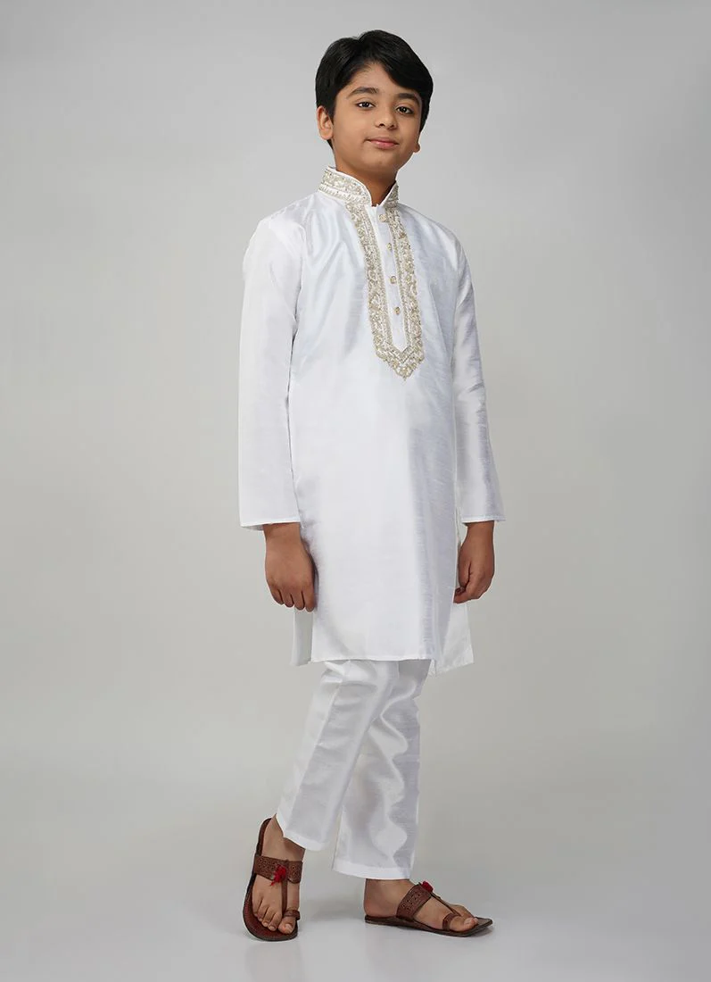 Boys White Embroidered Kurta Set - Image 3