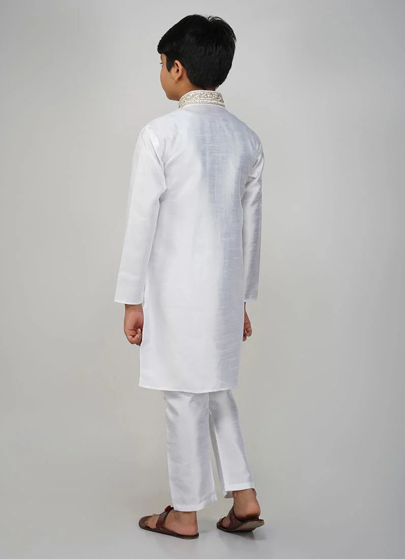 Boys White Embroidered Kurta Set - Image 4