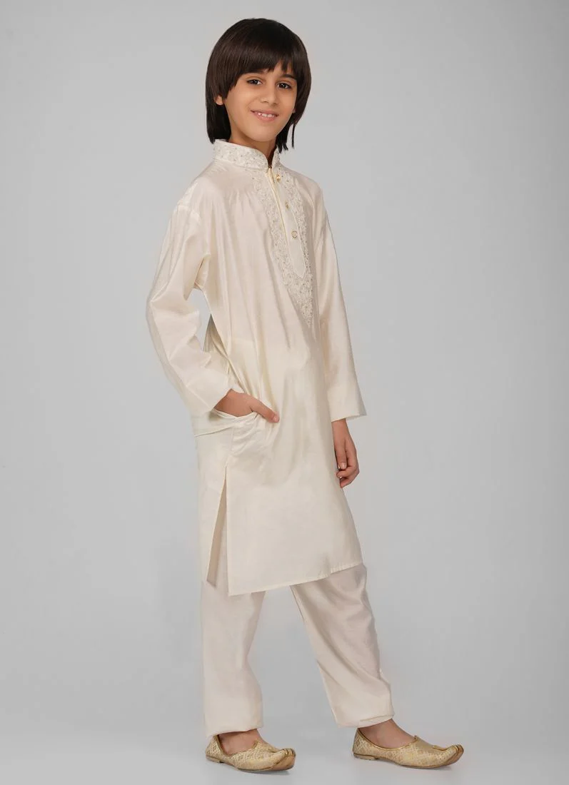 Boy's White Poly Viscose Whit Embroidered Kurta Pajama Set - Image 4