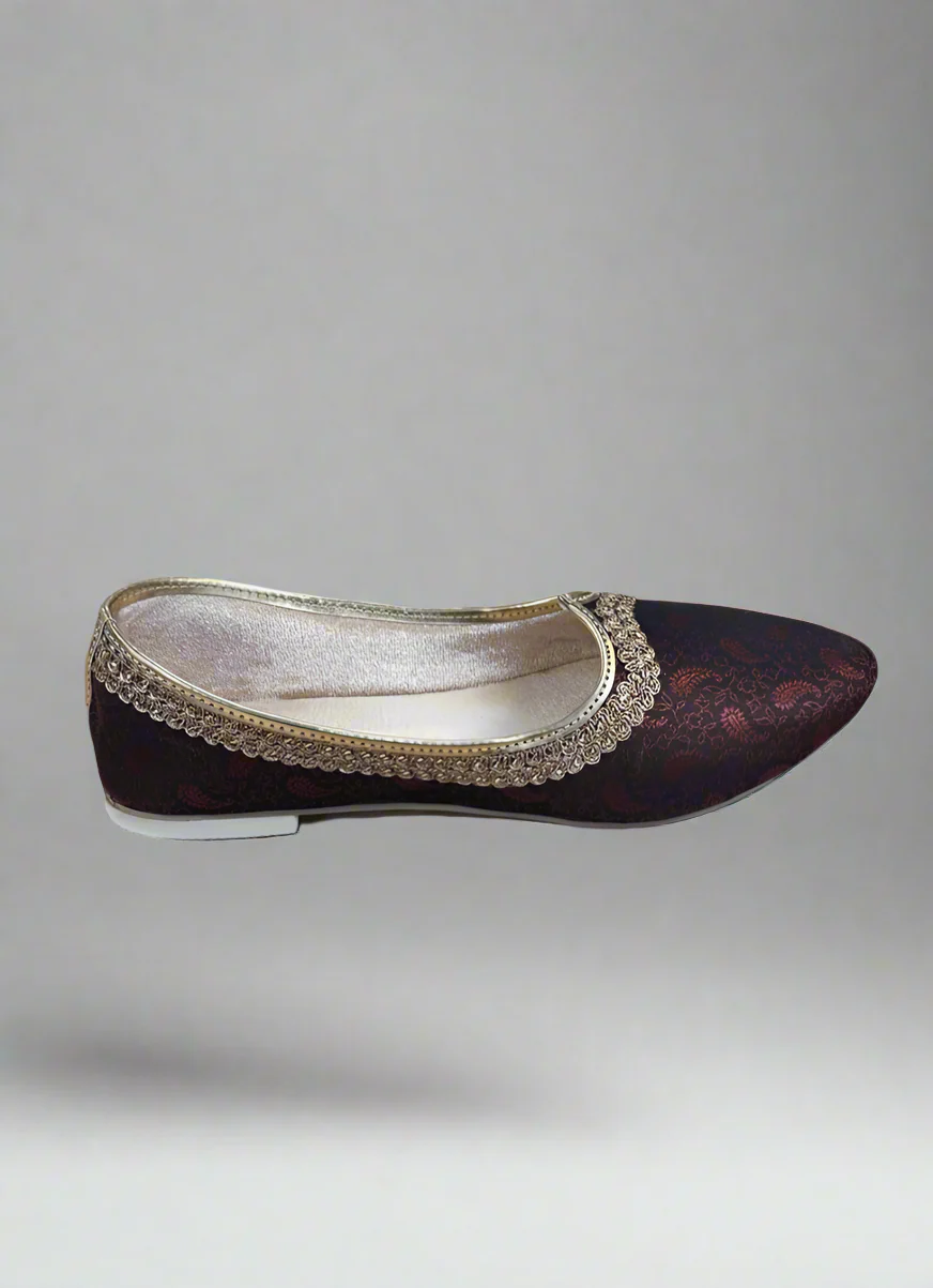 Brocade Jutti In Copper Color For Men - Image 3
