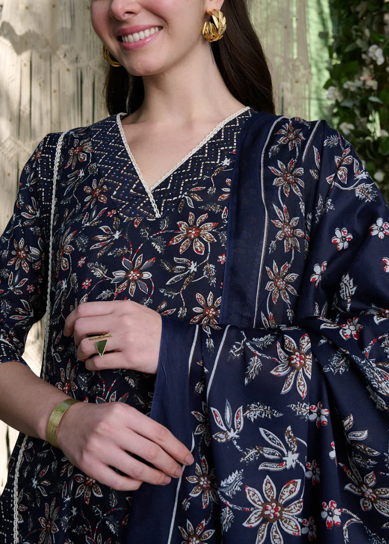 Cotton Straight Cut Suit Set In Blue - Image 3