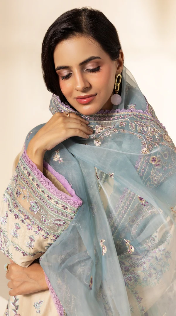 Cream Thread Embroidered Palazzo Suit with Organza Dupatta - Image 4