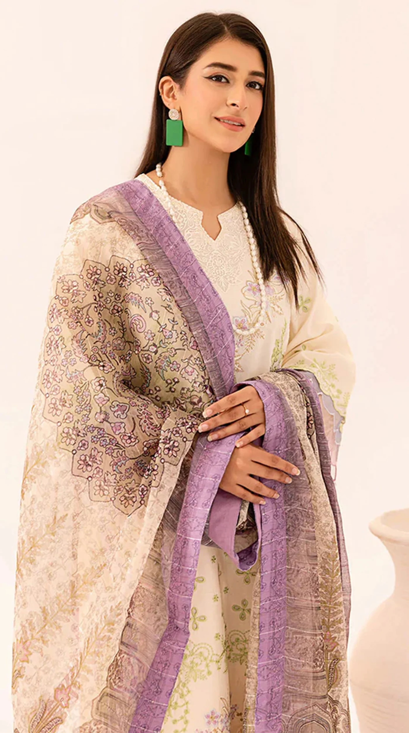 Cream Lawn Embroidered Suit Set - Image 2