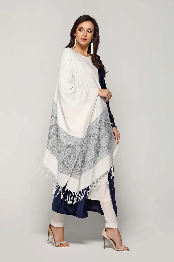 Cream Wool Paisley Floret Stole - Image 3