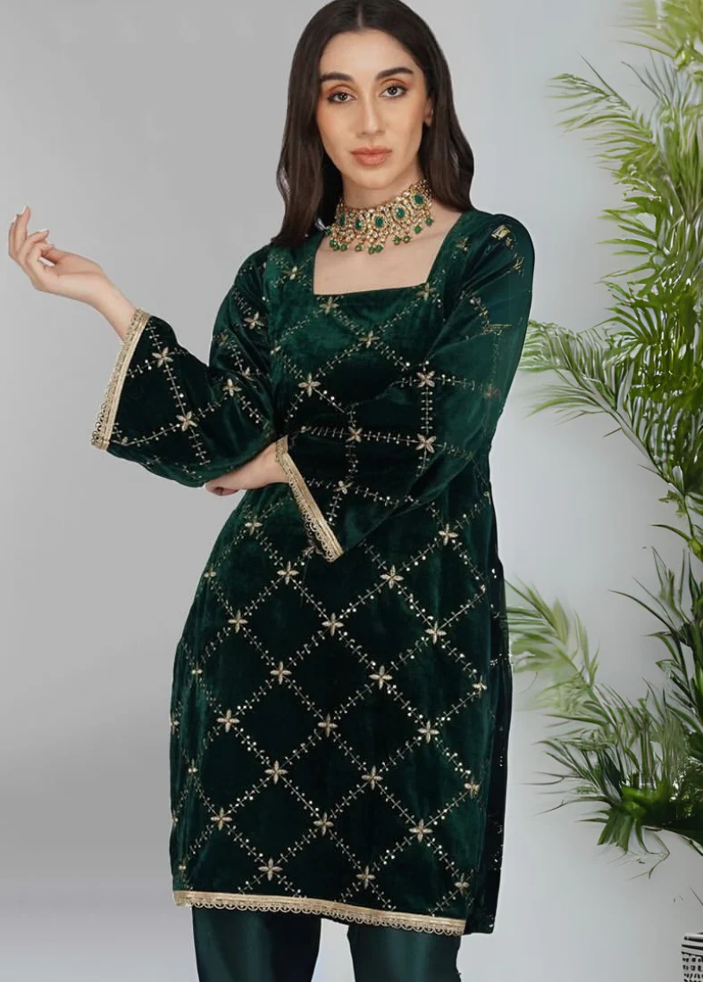 Dark Green Velvet Sequins Embroidered Suit Set - Image 2
