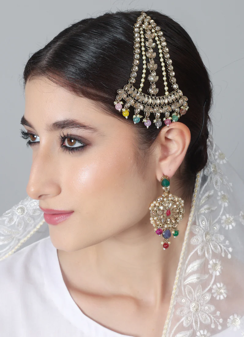 Diamonte Antique Gold Passa with Pastel Beads - Image 4