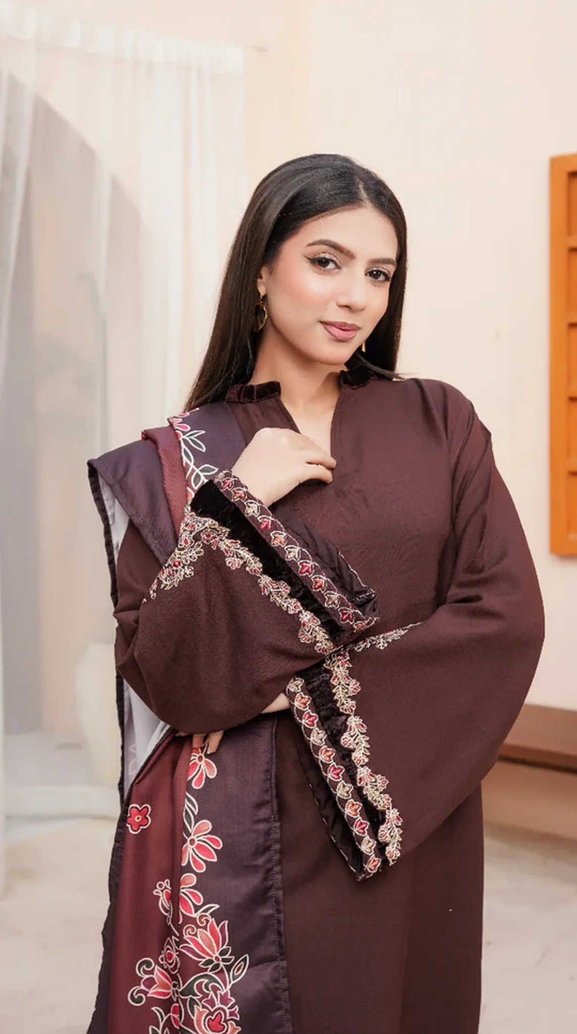 Elegant Brown Dhanak Suit Set - Image 3