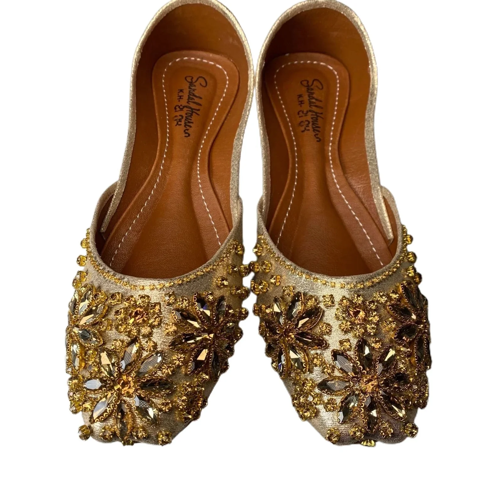 Gold Diamonte Embroidered Jutti Set - Image 2