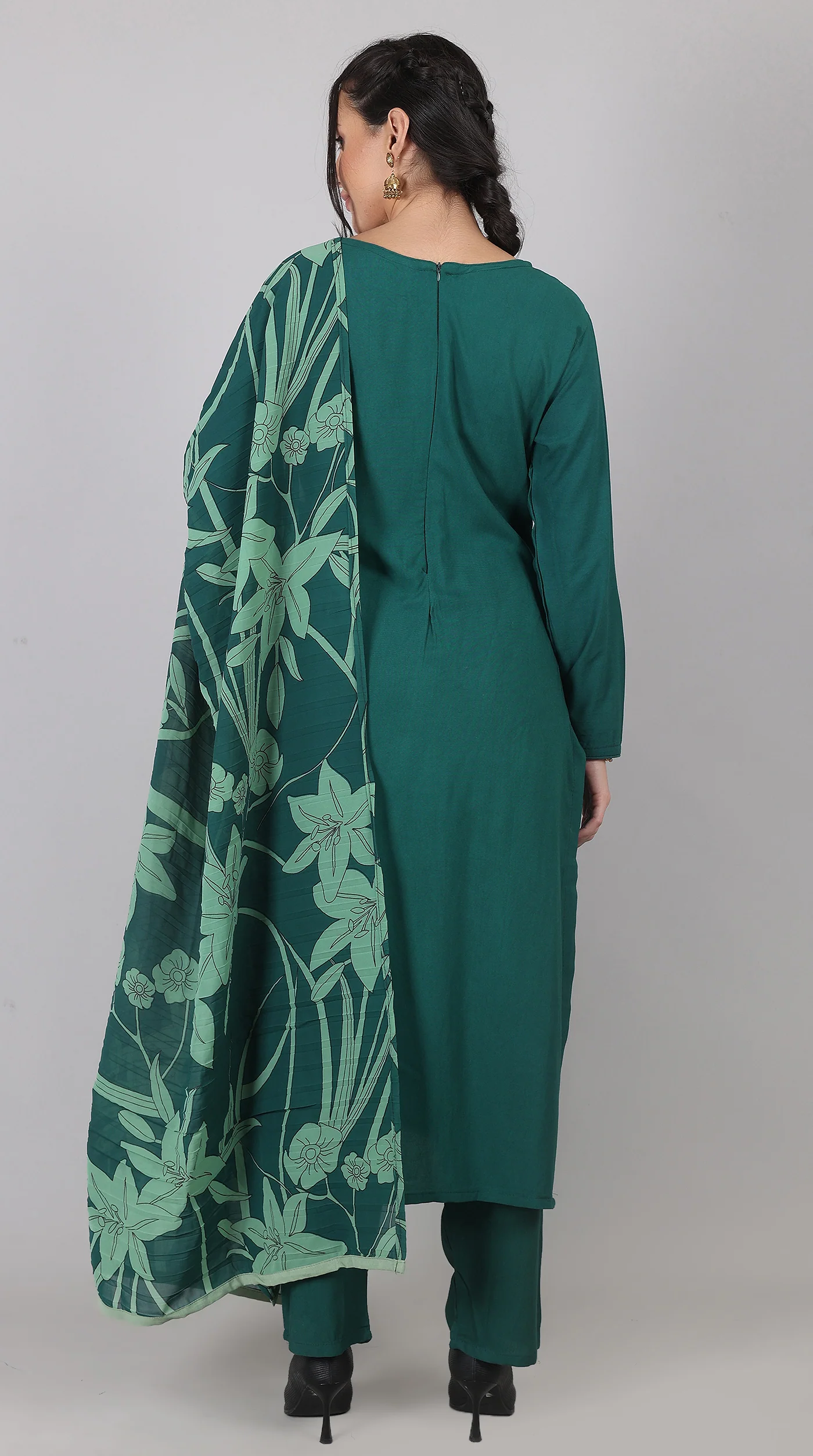 Green Rayon Straight-Cut Kurta Set with Georgette Dupatta - Image 4
