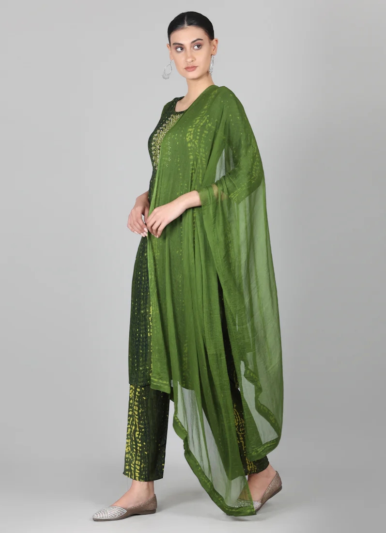 Green Rayon Thread Sippi Embroidered Suit Set - Image 4