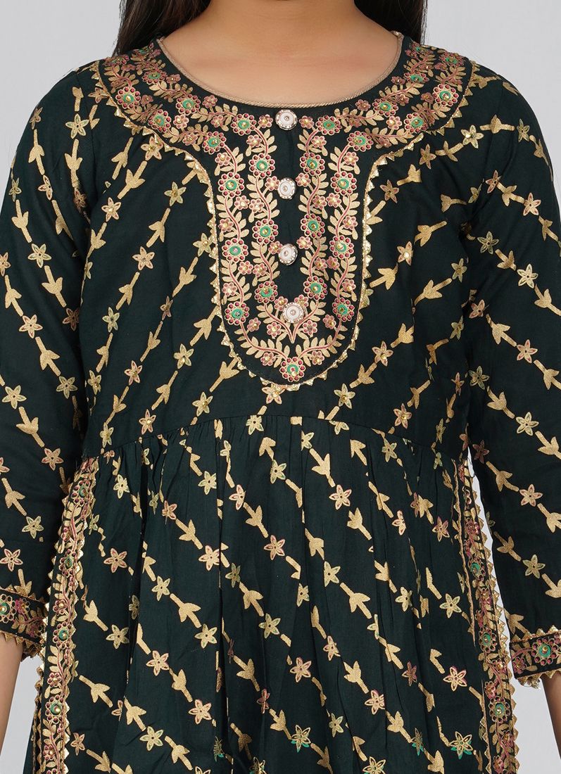 Kids Green Foil Print Rayon Naira Cut Suit Set - Image 5