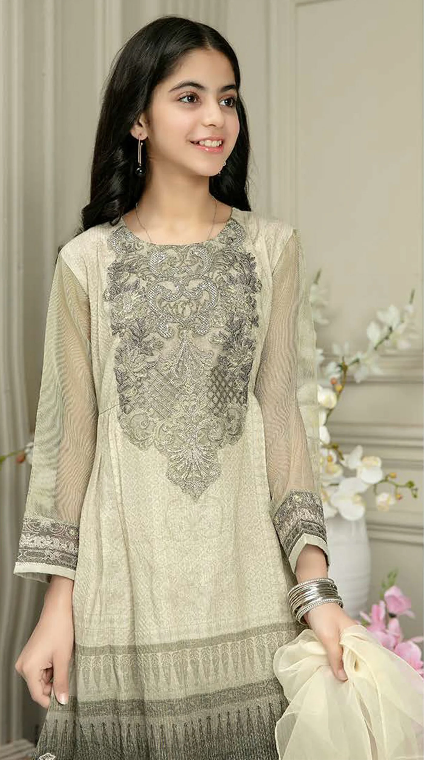 Kids Light Pastel  Emroidered Lawn Suit Set - Image 2