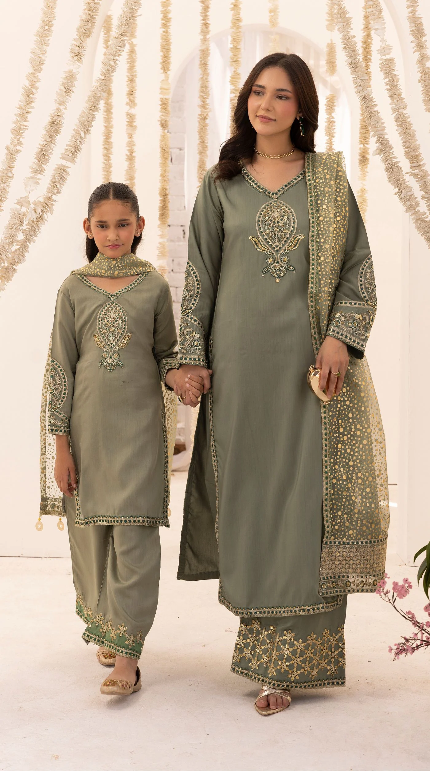 Kid's Mehendi Green Viscose Embroidered Kurta Palazzo Set - Image 5