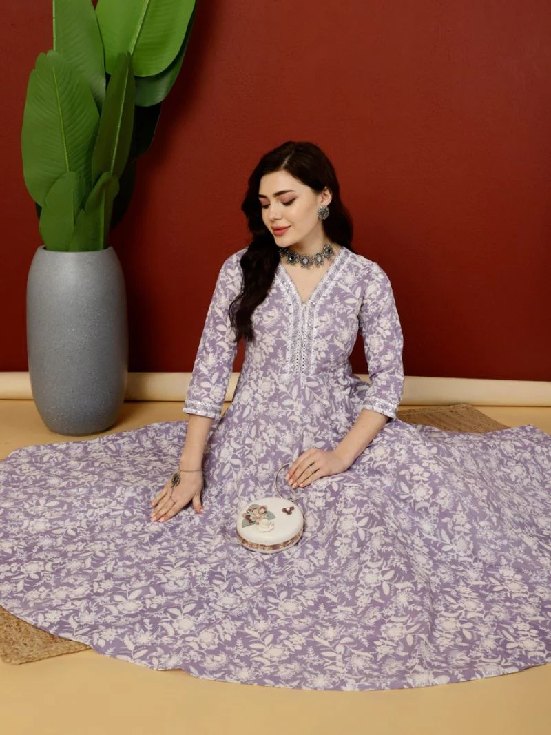 Lavander Rayon Printed Dress - Image 3