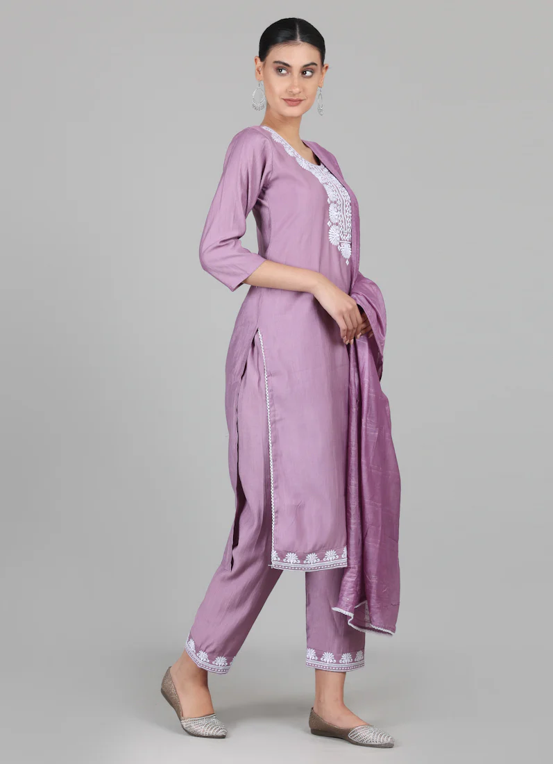 Lilac Silk Thread Embroidered Suit Set - Image 3