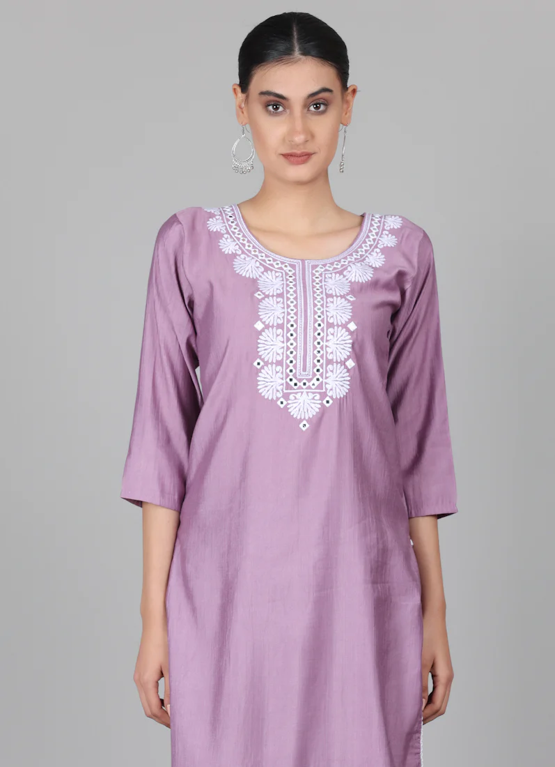 Lilac Silk Thread Embroidered Suit Set - Image 4