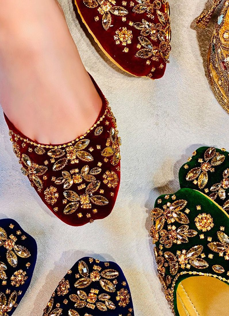 Maroon Gold Stone Juttis - Image 3