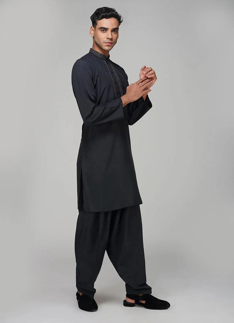 Men's Black Polyester Resham Embroidered Kurta Set - Image 2