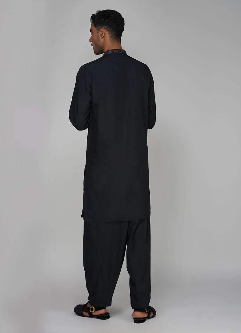 Men's Black Polyester Resham Embroidered Kurta Set - Image 4