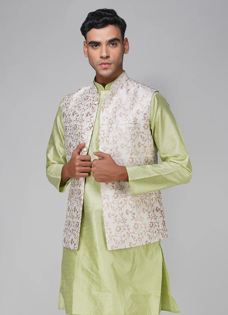 Men's Cream Brocade Jacket - Image 3